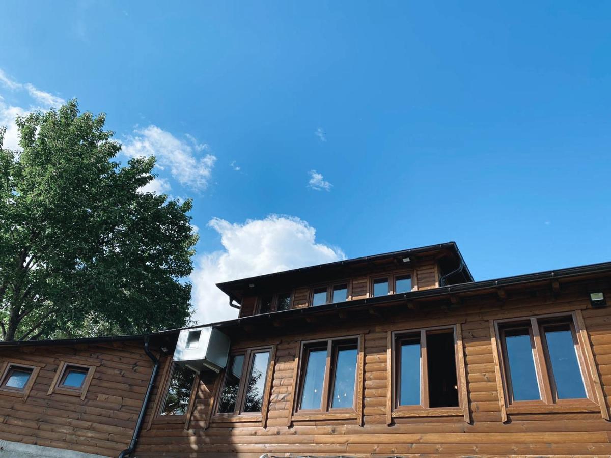 Avdi Rexha Hotel Tropoje